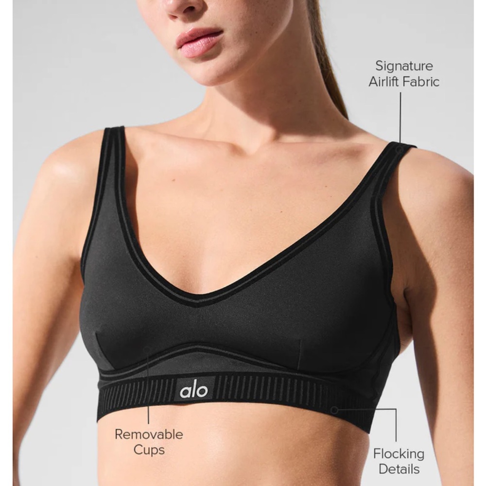ALO Yoga Black Airlift Sports Bra